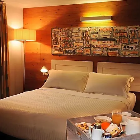 Hotel Ad Gallias 4*