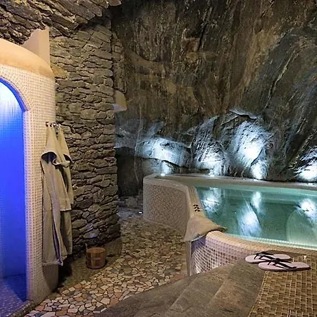 Ad Gallias Hotel 4*