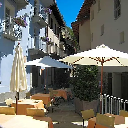 Ad Gallias Hotel 4*